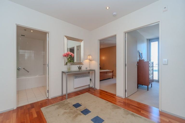 Photo of property in Sanctum Apartments, 64/10b Ebor Street, Te Aro, Wellington, 6011