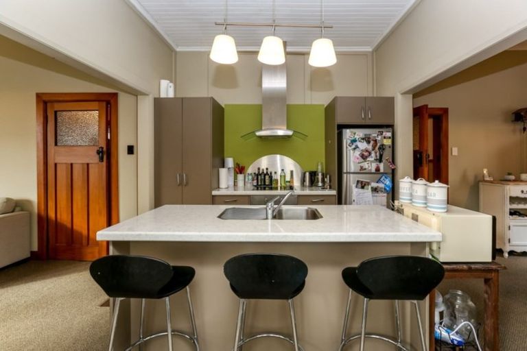 Photo of property in 246 Saint Aubyn Street, New Plymouth, 4310