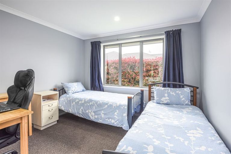 Photo of property in 37 Mariposa Crescent, Aidanfield, Christchurch, 8025