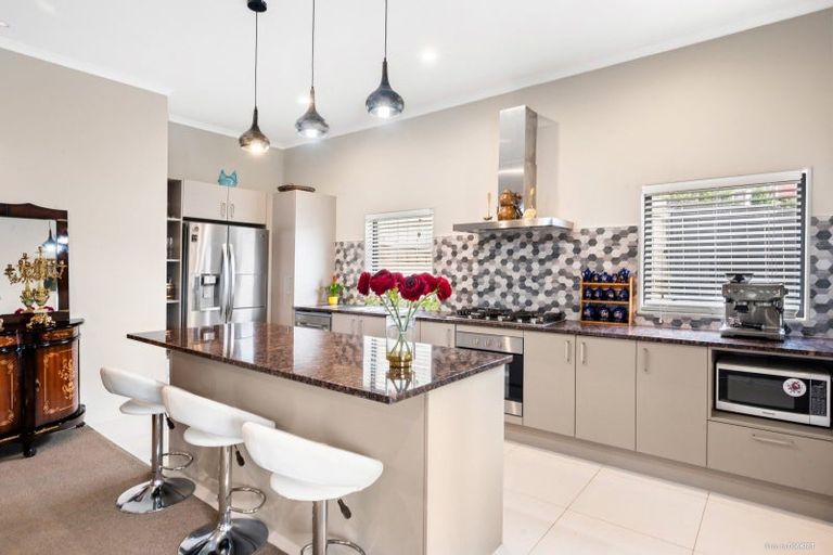 Photo of property in 11 Arthur Carwen Place, Pukekohe, 2120