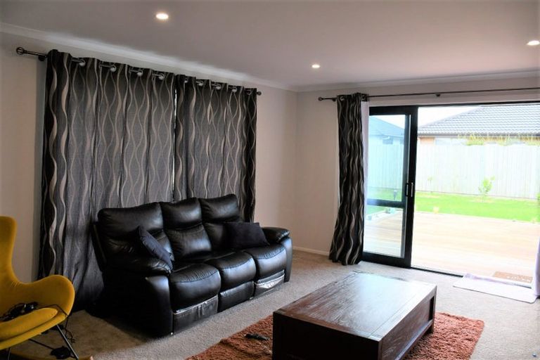 Photo of property in 32 Keerangi Place, Rototuna North, Hamilton, 3210