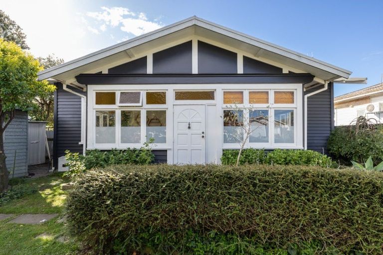 Photo of property in 1 Mcdonald Street, Napier South, Napier, 4110