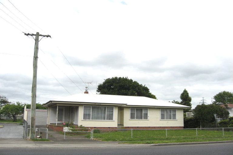 Photo of property in 129 Manuroa Road, Takanini, 2112