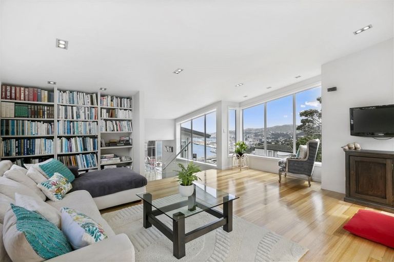 Photo of property in 99 Jubilee Road, Khandallah, Wellington, 6035