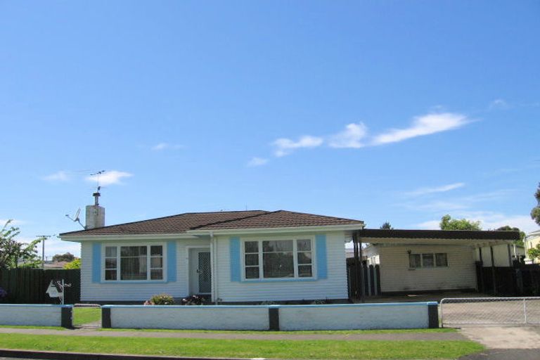 Photo of property in 30 Tolerton Avenue, Elgin, Gisborne, 4010
