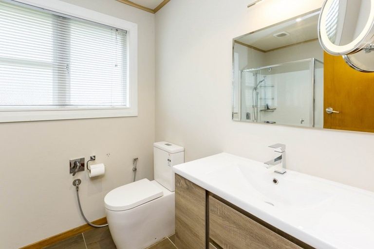 Photo of property in 2/37 Tararua Street, Trentham, Upper Hutt, 5018