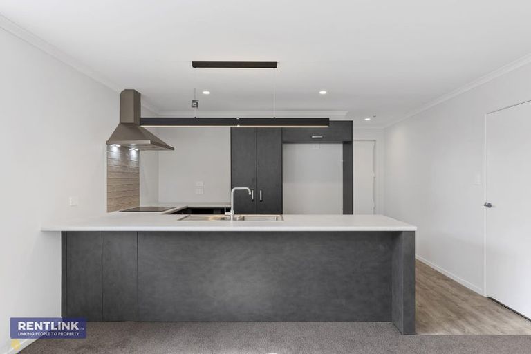 Photo of property in 65 Tabraham Crescent, Pyes Pa, Tauranga, 3112