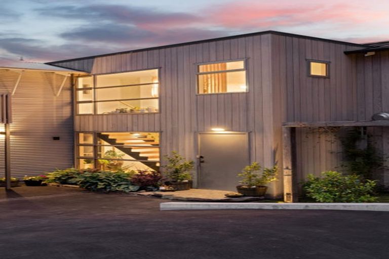 Photo of property in 91 Youghal Street, Wanaka, 9305