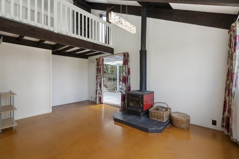 Photo of property in 327 Tukapa Street, Hurdon, New Plymouth, 4310