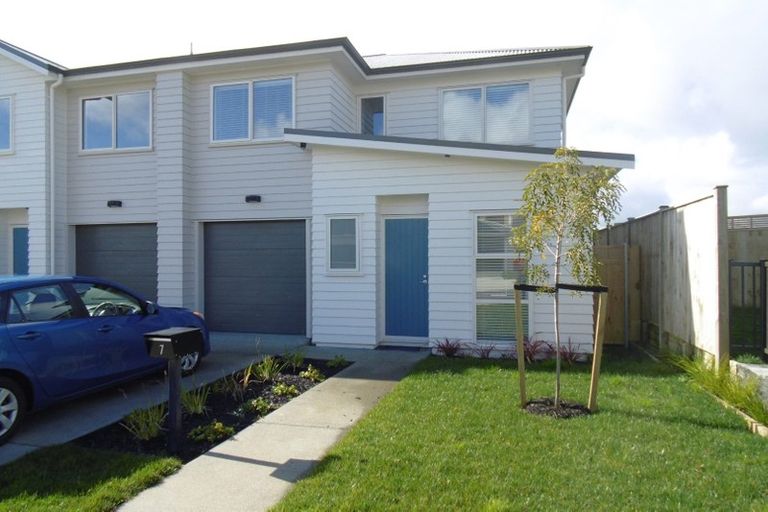 Photo of property in 7 Forbes Mccammon Drive, Swanson, Auckland, 0614