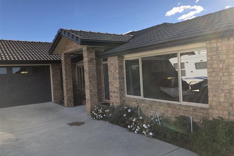 Photo of property in 34 Ngawhatu Road, Stoke, Nelson, 7011