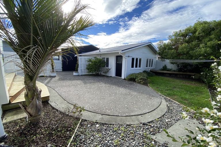 Photo of property in 4 Collins Street, Petone, Lower Hutt, 5012