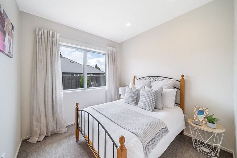 Photo of property in 14 Shona Lane, West Melton, 7618