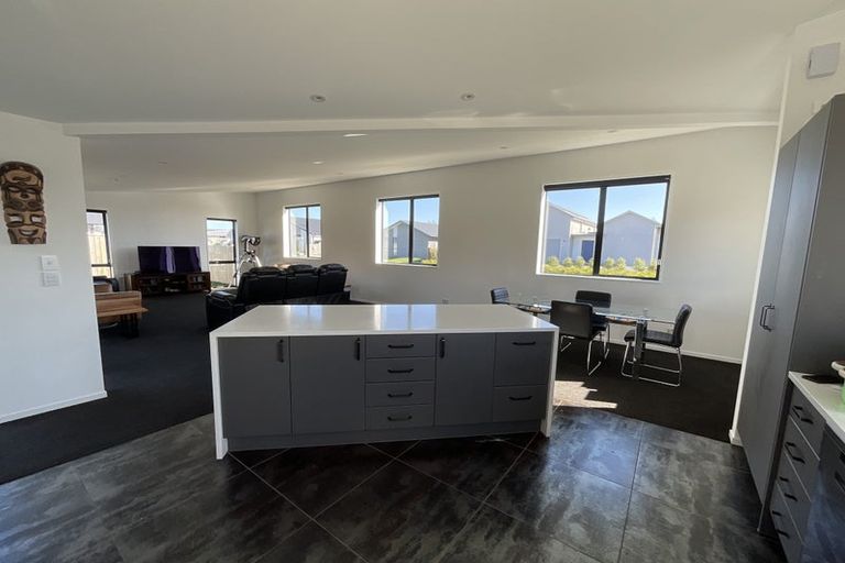 Photo of property in 2 Manaia Street, Pegasus, 7612