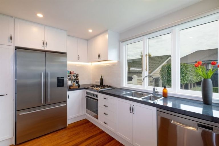 Photo of property in 1 Claremont Avenue, Papanui, Christchurch, 8053