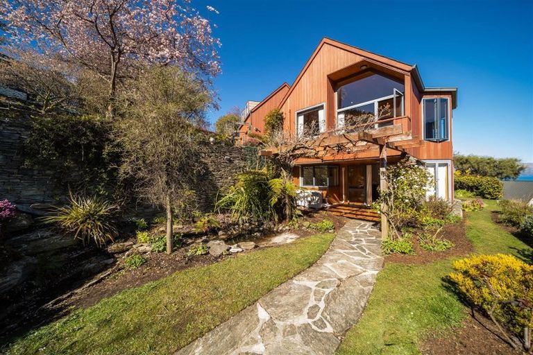 Photo of property in 33 Edinburgh Drive, Queenstown, 9300