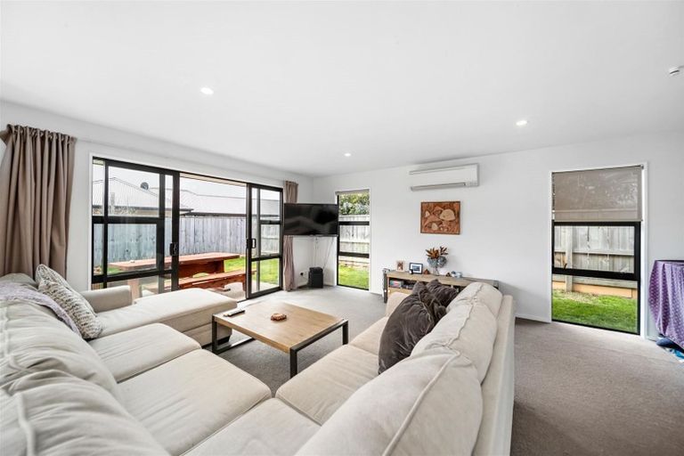 Photo of property in 13 Judge And Jury Drive, Lake Hayes, Queenstown, 9304