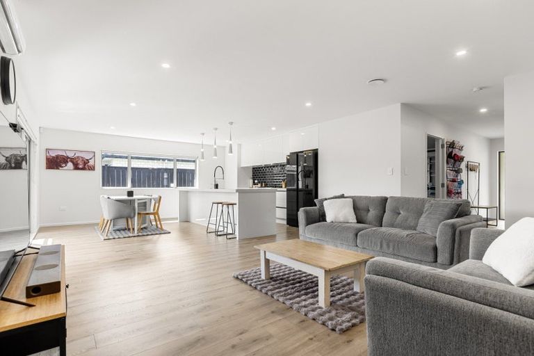 Photo of property in 93 Mclarin Road, Glenbrook, Waiuku, 2681