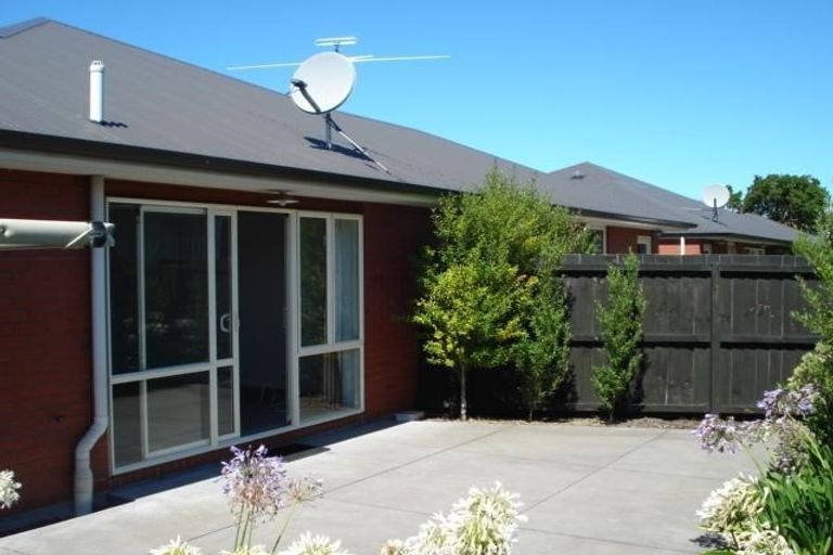 Photo of property in 92d Peverel Street, Riccarton, Christchurch, 8041