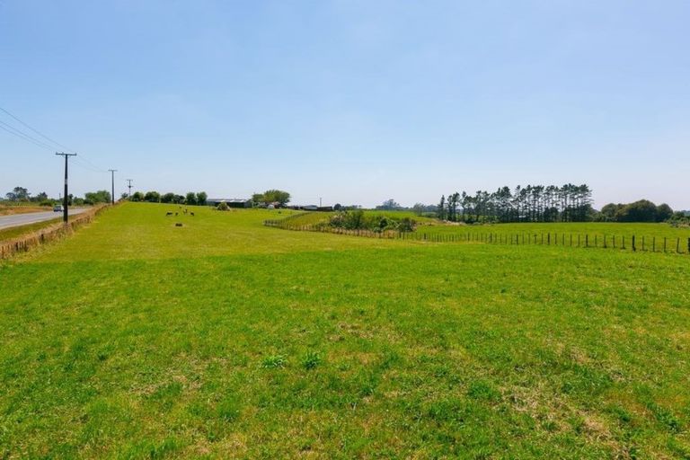 Photo of property in 2599 Mountain Road, Tariki, Stratford, 4394