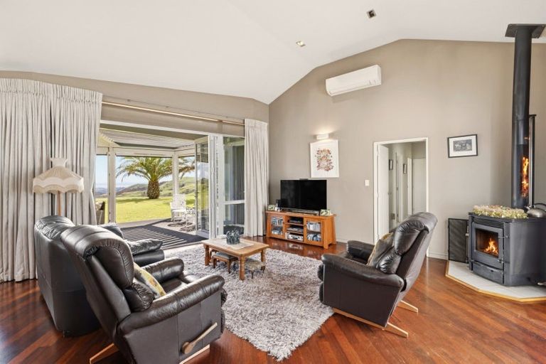 Photo of property in 2a Kaitemako Road, Welcome Bay, Tauranga, 3112