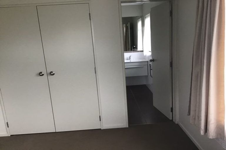 Photo of property in 114 Porchester Road, Papakura, 2110