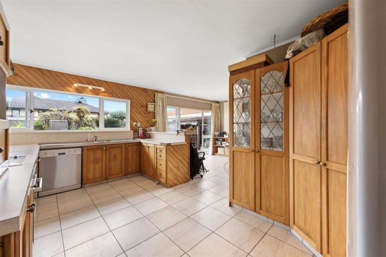 Photo of property in 24 Ngahere Street, Otumoetai, Tauranga, 3110