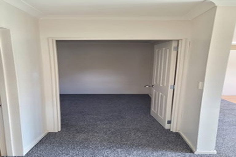 Photo of property in 3b Charlenne Close, Ranui, Auckland, 0612