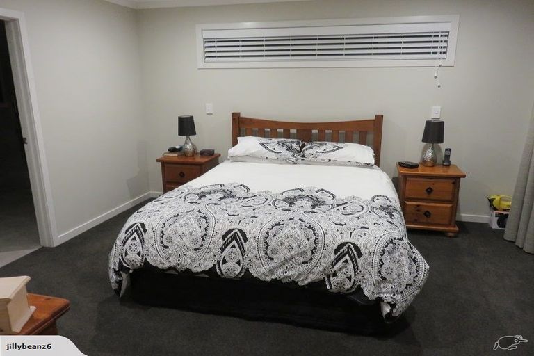Photo of property in 5 Hydrangea Lane, Milson, Palmerston North, 4414