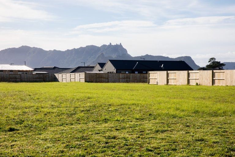 Photo of property in 15 Taurangawaka Road, One Tree Point, 0118