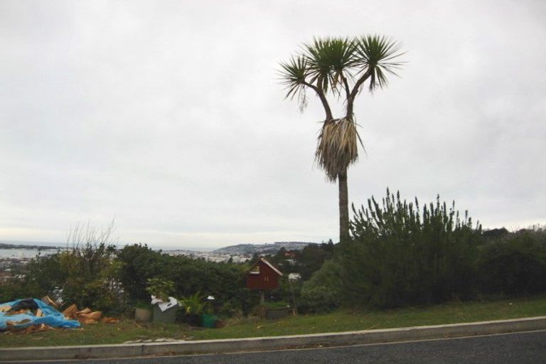 Photo of property in 11 Clifford Street, Dalmore, Dunedin, 9010