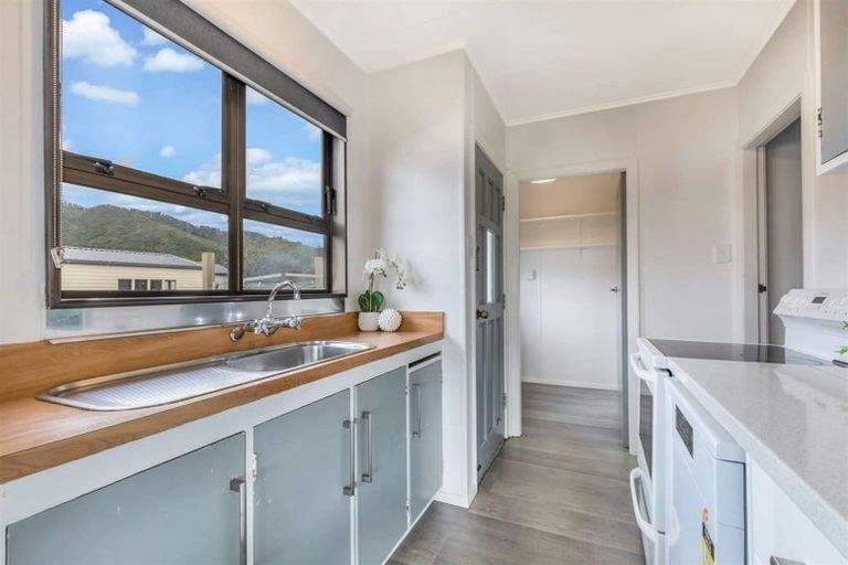 Photo of property in 28 Norfolk Street, Wainuiomata, Lower Hutt, 5014