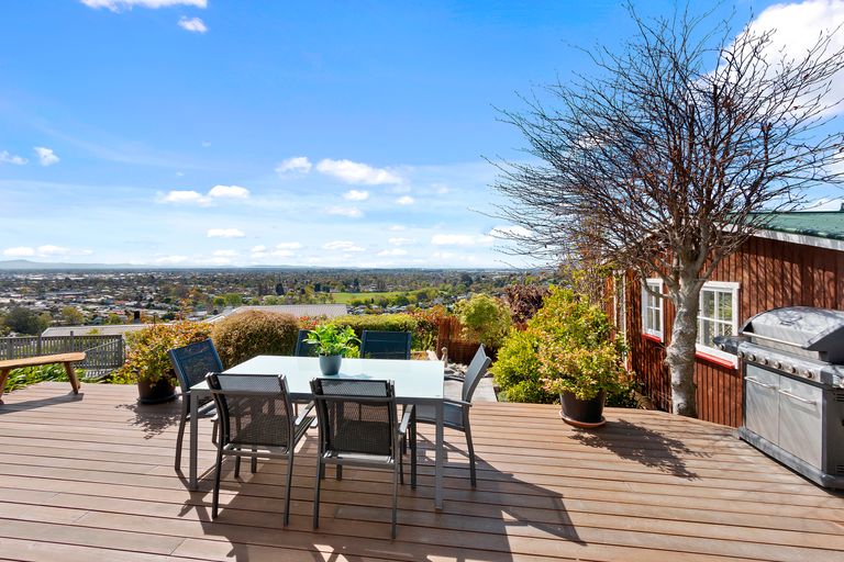 Photo of property in 41 Aotea Terrace, Huntsbury, Christchurch, 8022