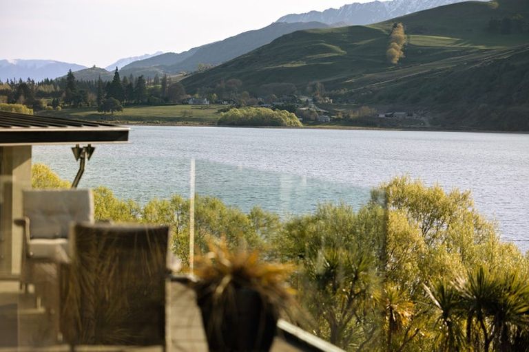 Photo of property in 37 Arrowtown-lake Hayes Road, Lake Hayes, Queenstown, 9371
