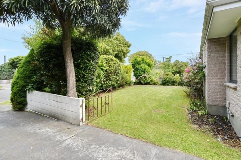 Photo of property in 23 Everest Street, Burnside, Christchurch, 8053