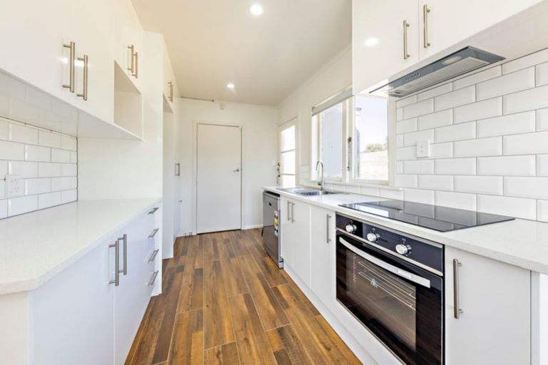 Photo of property in 51 Weymouth Road, Manurewa, Auckland, 2102