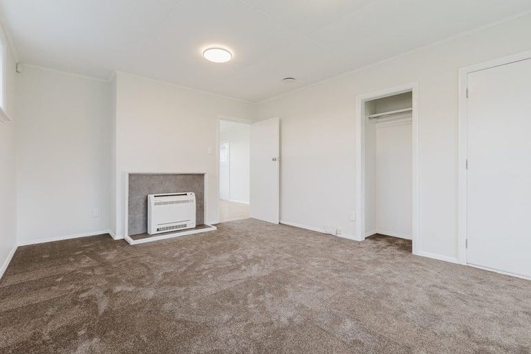 Photo of property in 60 Ellesmere Crescent, Highbury, Palmerston North, 4412