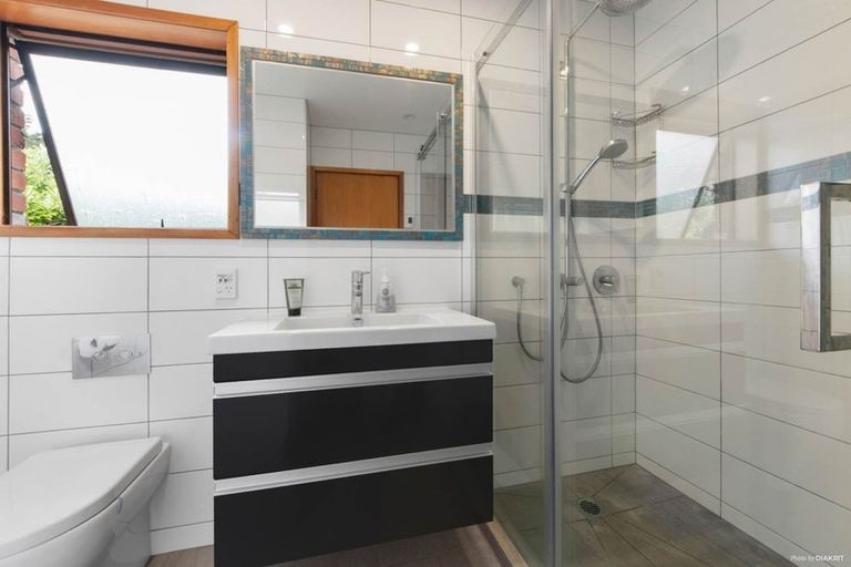 Photo of property in 22 Godley Road, Green Bay, Auckland, 0604