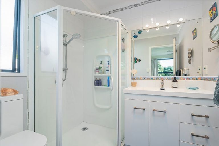 Photo of property in 15 Martin Place, Cooks Beach, Whitianga, 3591