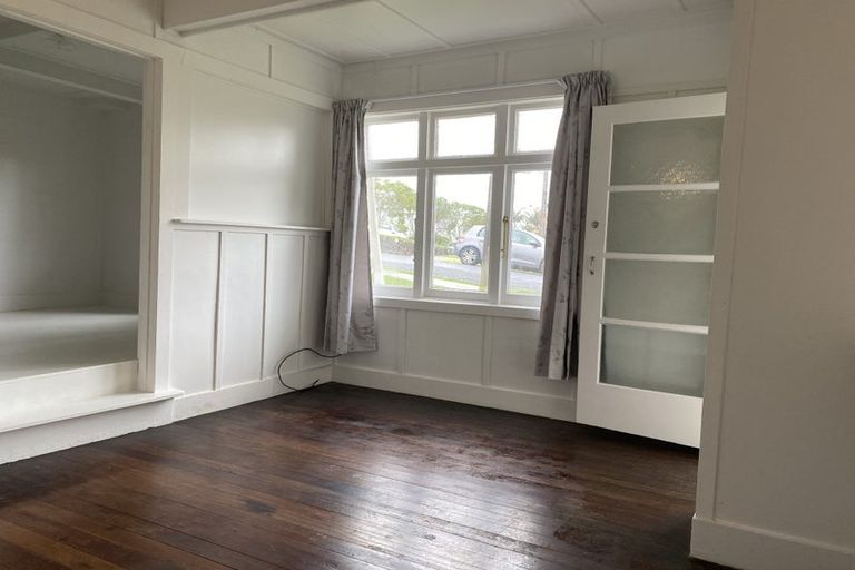 Photo of property in 18 Shoal Bay Road, Devonport, Auckland, 0624