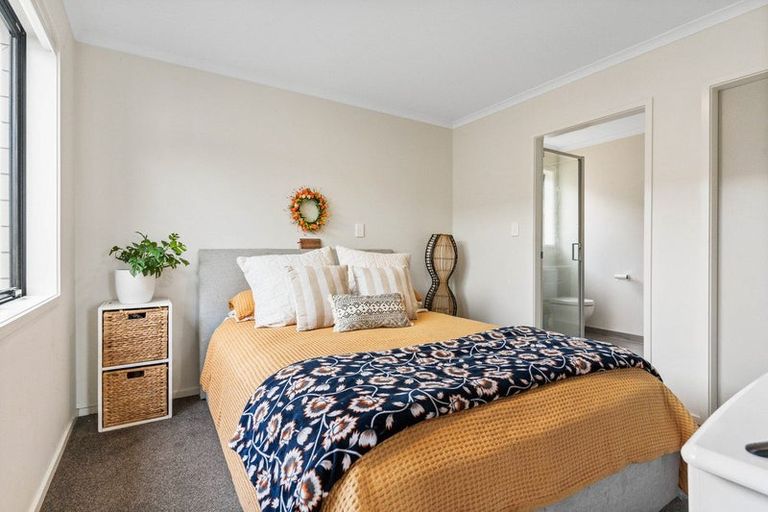 Photo of property in 12 Pense Place, Papamoa, 3118