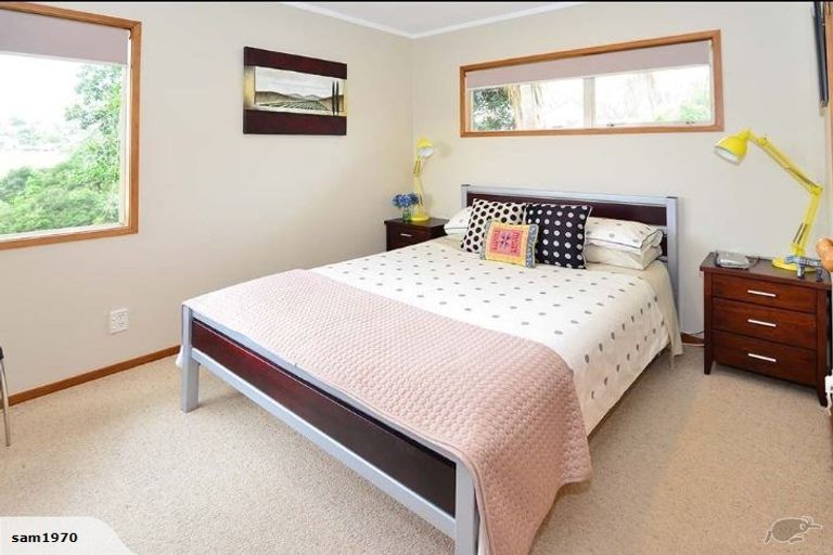 Photo of property in 9 Pelican Lane, Unsworth Heights, Auckland, 0632