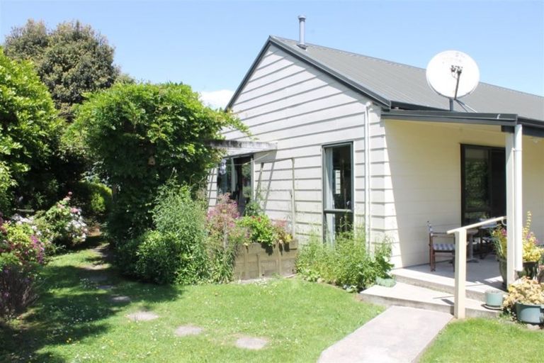 Photo of property in 46a Te Manuao Road, Otaki, 5512