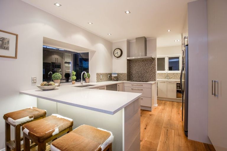 Photo of property in 38 Wyoming Avenue, Murrays Bay, Auckland, 0630