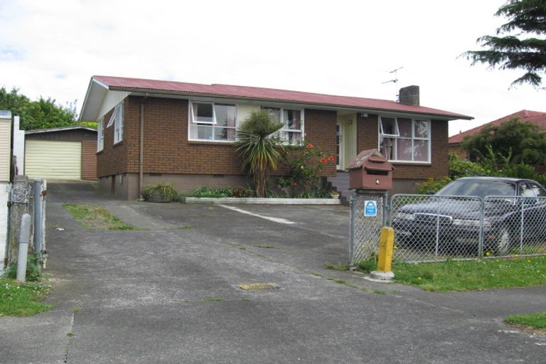 Photo of property in 4 Paine Place, Mangere, Auckland, 2022