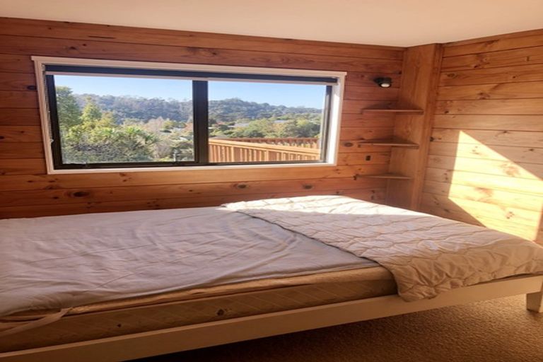 Photo of property in 47 Stillwater Crescent, Stillwater, Silverdale, 0993