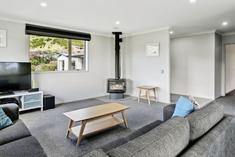 Photo of property in 78 Dalmore Way, Acacia Bay, Taupo, 3385