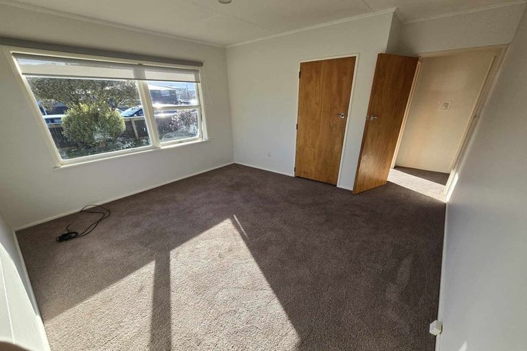 Photo of property in 6 Matthews Road, Wainuiomata, Lower Hutt, 5014