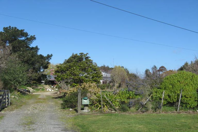 Photo of property in 22 Papawai Road, Greytown, 5712