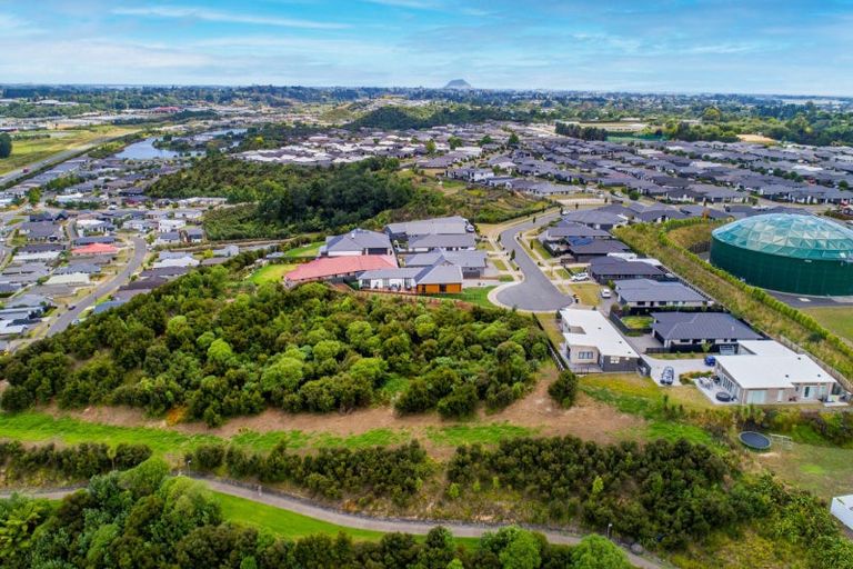 Photo of property in 32 Blacklock Road, Pyes Pa, Tauranga, 3112